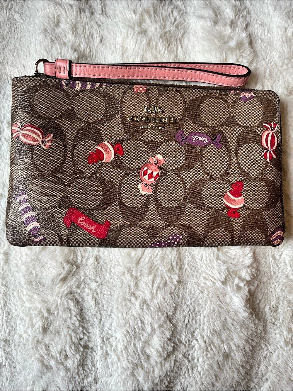 COACH Large Corner Zip Wristlet In Signature Canvas With Candy Print Candy Print